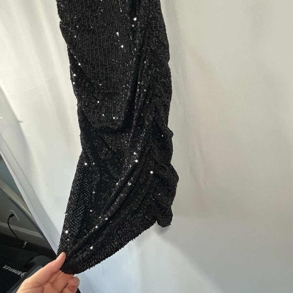 Hello Molly Size 4 Black Sequins Dress Scoop Neck Cinched Sexy Lined Mini - Picture 13 of 16